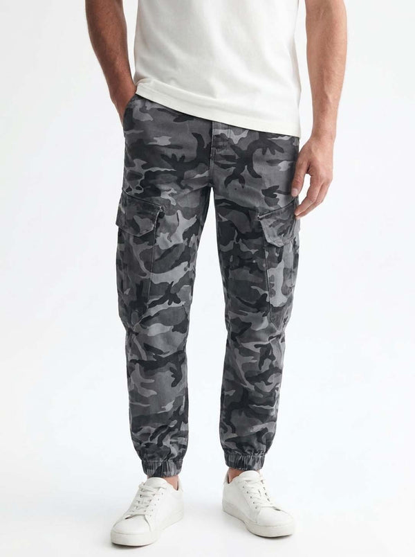 Men’s Premium Camouflage Cargo Jogger Pants – Relaxed Fit