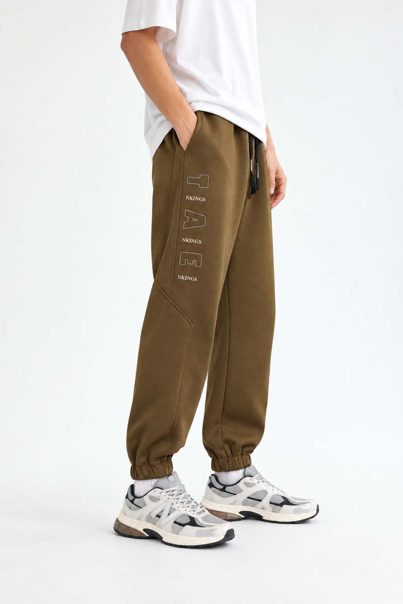 Men's Premium Regular Fit Paneled Fleece Joggers Track pant