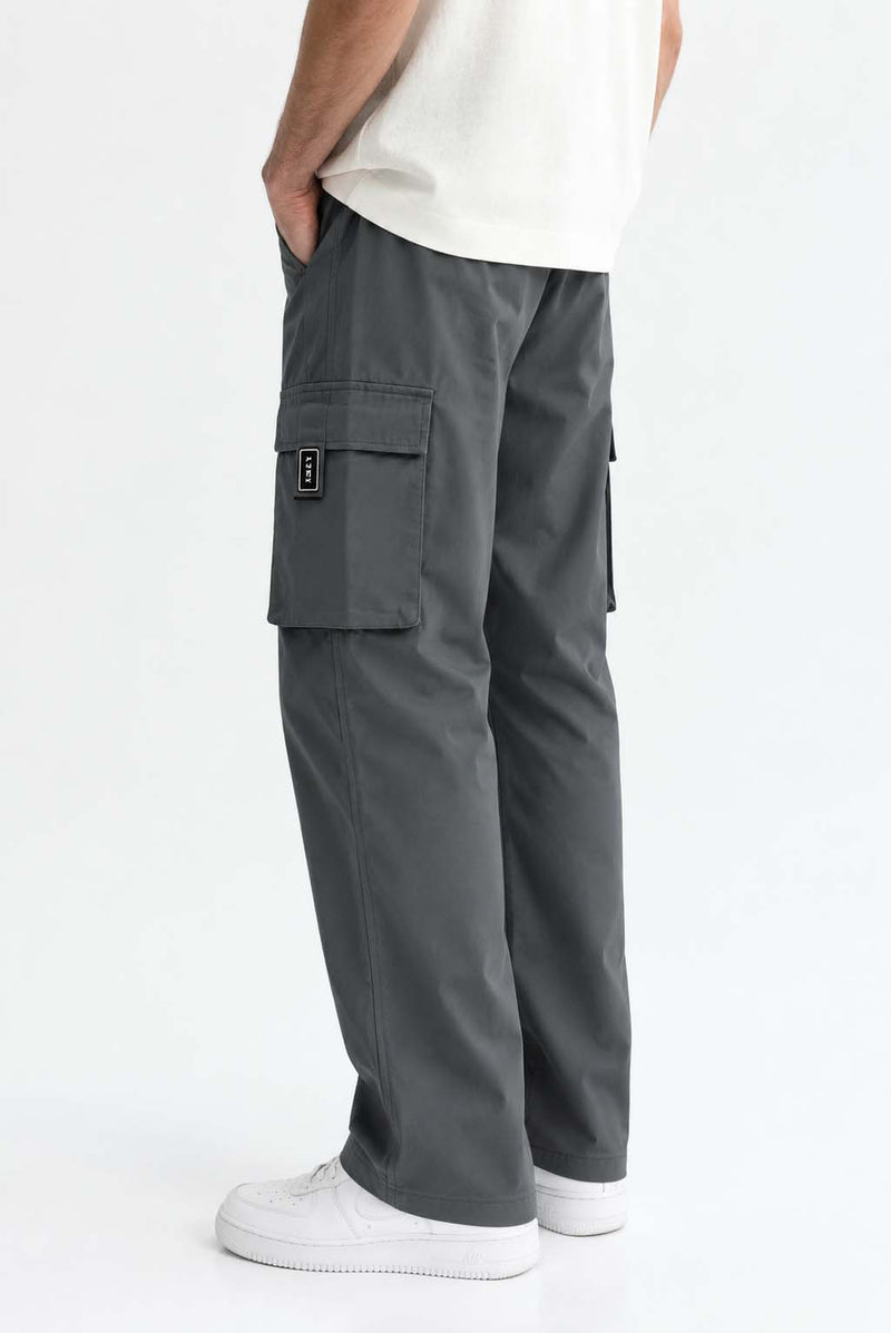 Men's Premium Straight-Fit Regular Cargo Pants