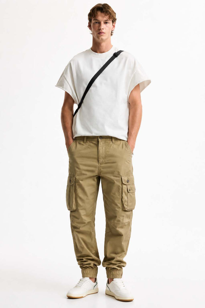 Men’s Modern Multi-Pocket Cargo Jogger Pants – Relaxed Fit