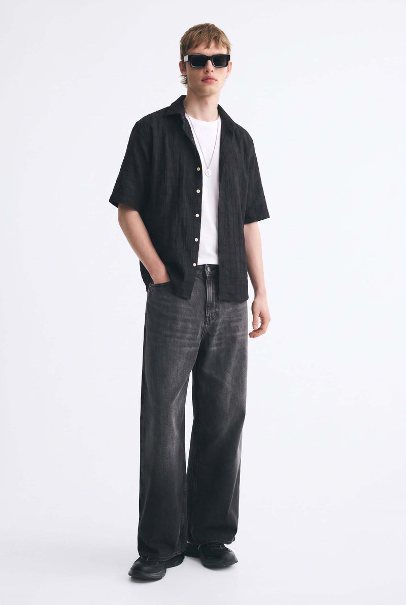 Men's Premium Textured Short-Sleeve Casual Shirt