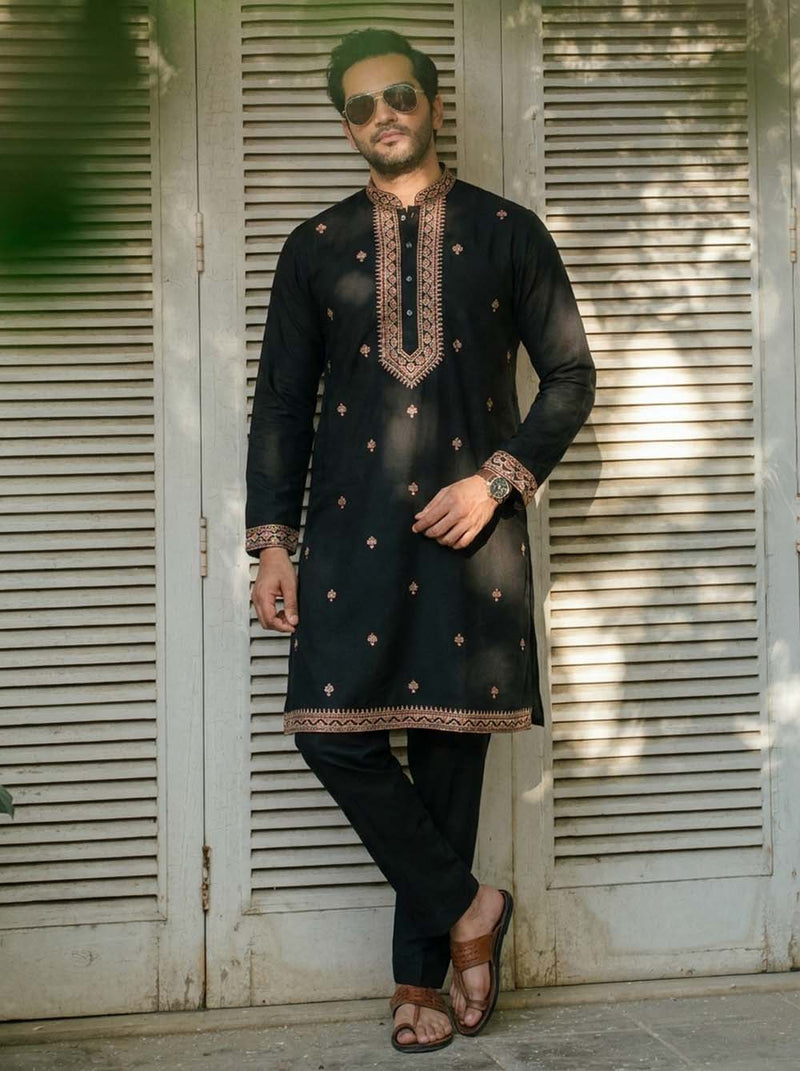 Men’s Embroidered Premium Ethnic Wear Kurta