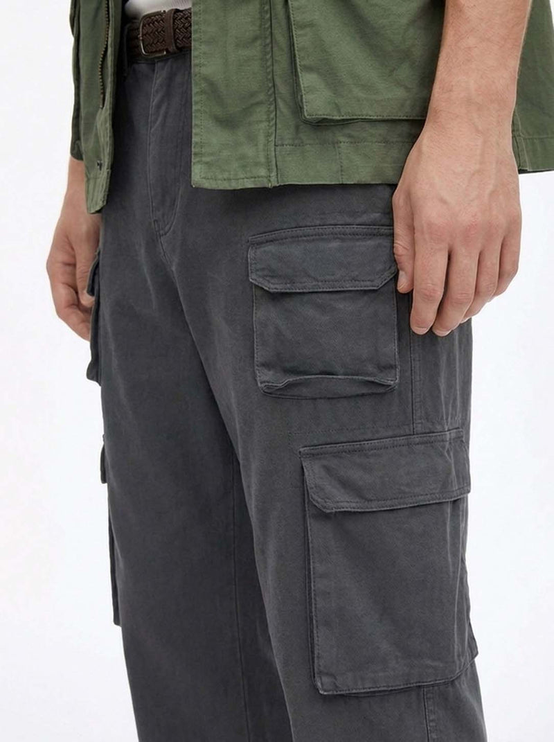 Men's Premium Regular Fit Multi-Pocket Design Cargo Pants