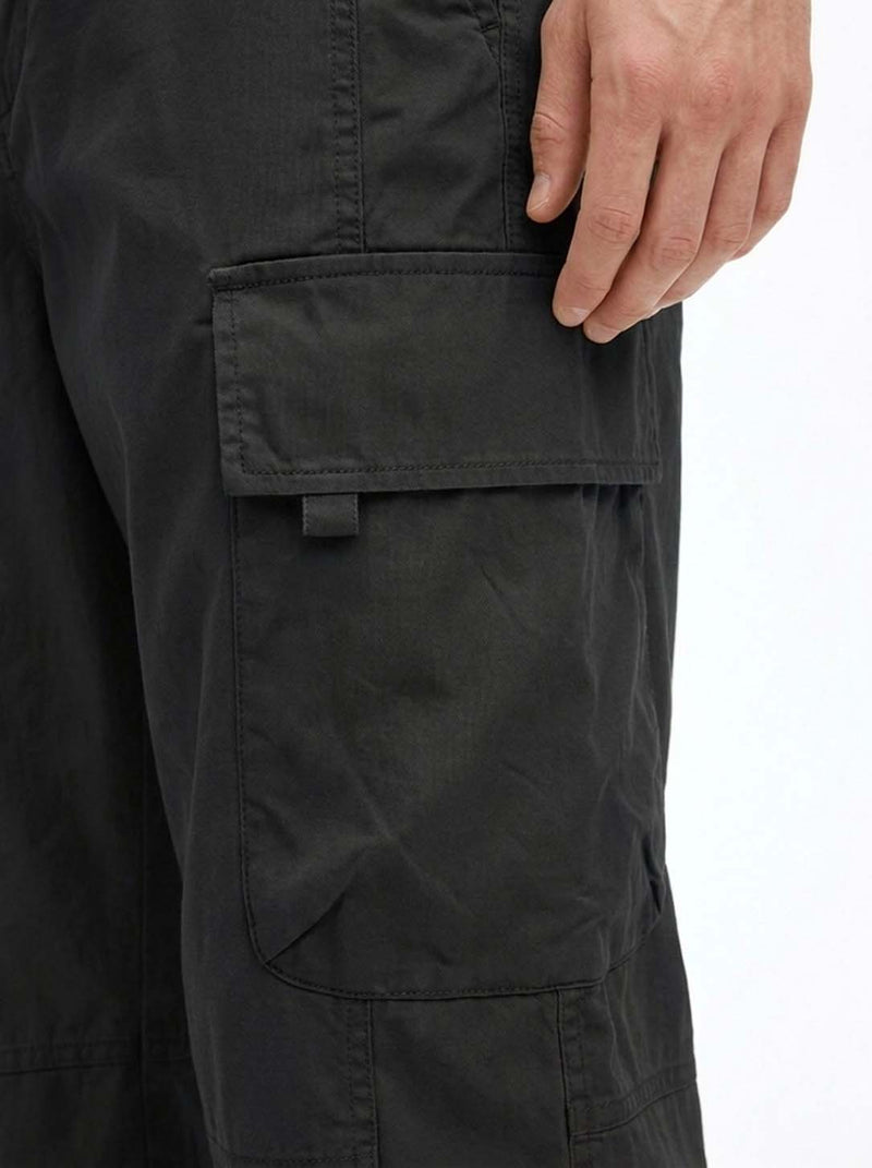 Men's Premium Relaxed-Fit Cargo Pants
